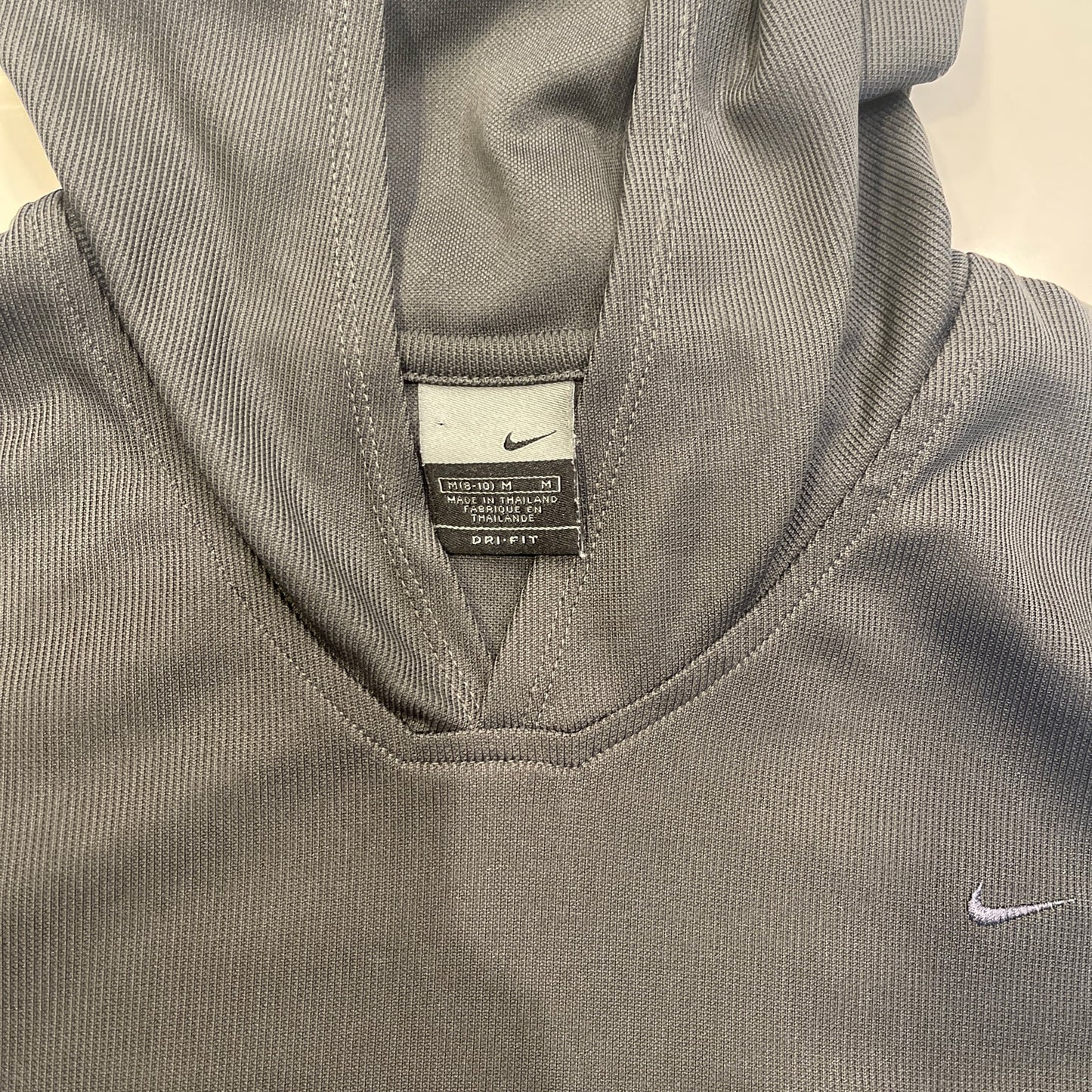 Nike pullover women’s